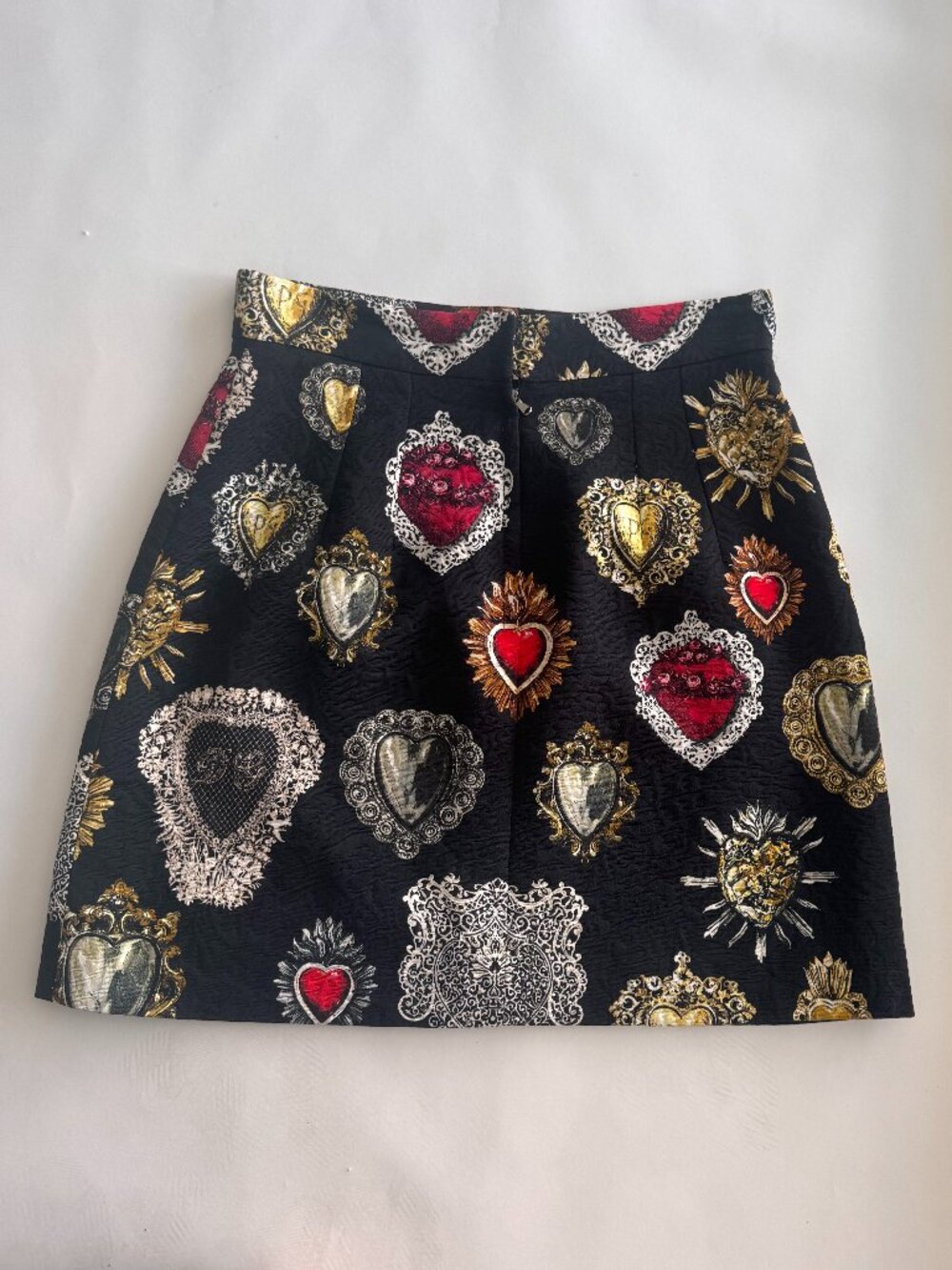 Dolce & Gabbana Baroque Heart Print Mini Skirt Made in Italy Size 44